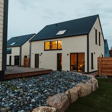 Neu Rügen Resørt Großzügiges, Gemütliches Familienhaus Nilla Mit Terrasse Sagard