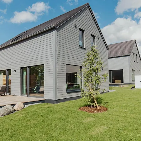 Neu Rügen Resørt Großzügiges, Gemütliches Familienhaus Nilla Mit Terrasse Сasa de vacaciones